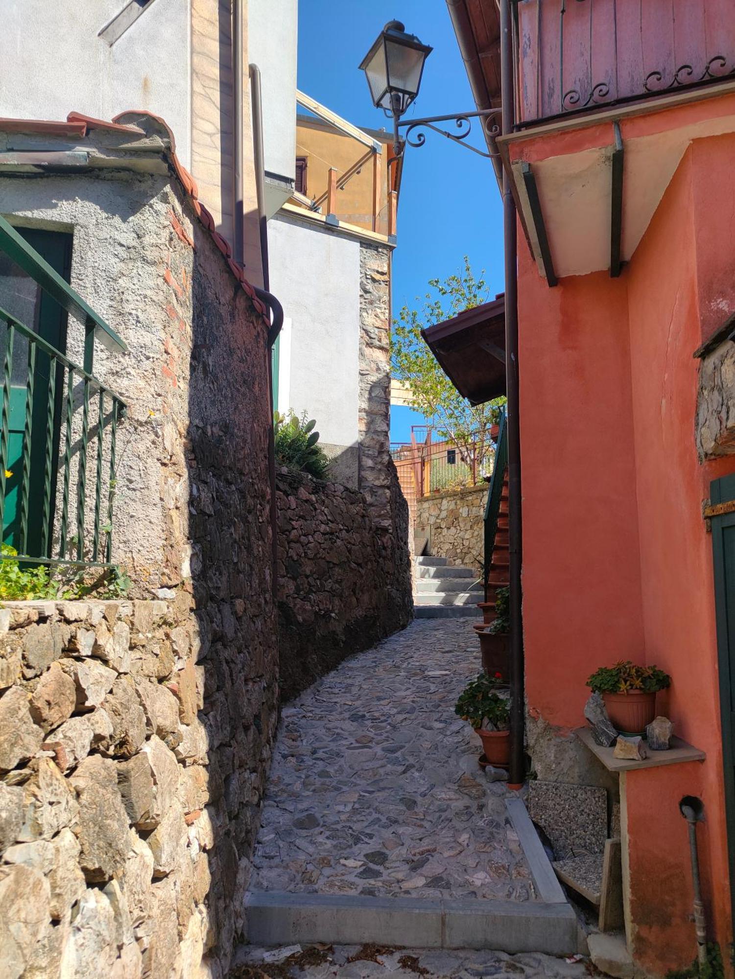 Camera Tra Le Cinque Terre, Camogli E Portofino. Vista Valle E Scorcio Mare All'Orizzonte Castiglione Chiavarese Exterior foto
